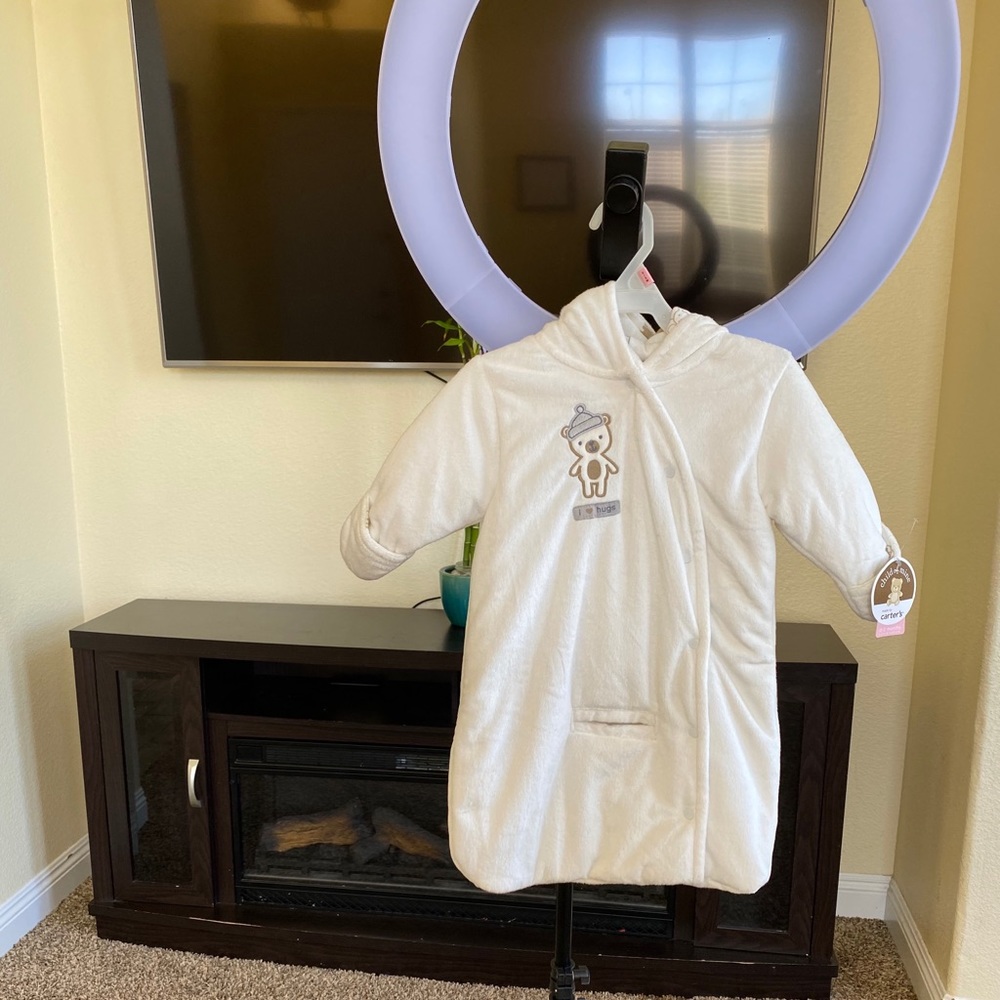 Carter’s white size 0-3 months
